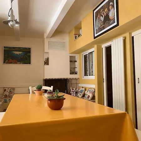 Sharehouse -Room-Hostel-Backpackers La Girelle Marseille Extérieur photo