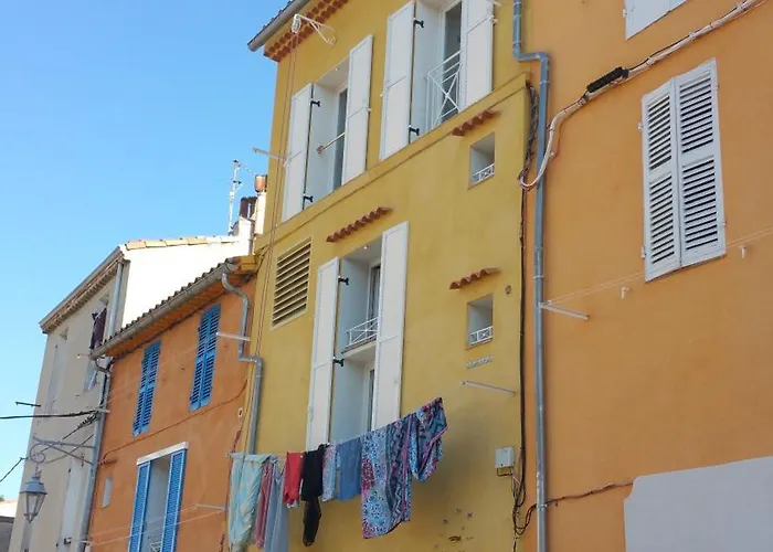 Sharehouse -Room-Hostel-Backpackers La Girelle
